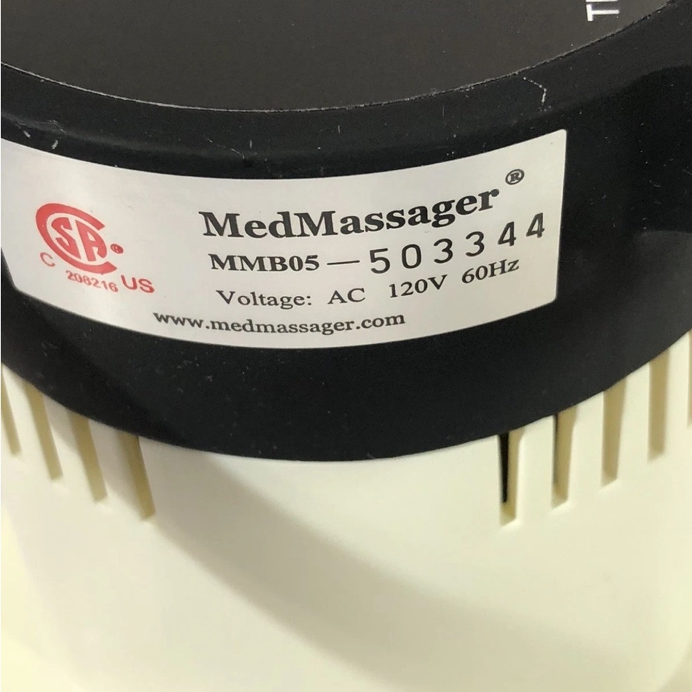 MED Massager Original Therapeutic Massager - Black and White - Picture 4 of 5